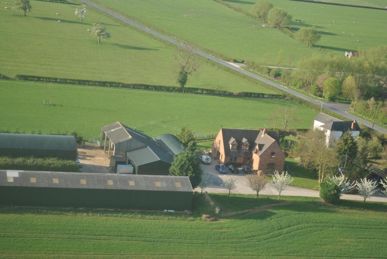 Вилла Elms Farm Alderton  Экстерьер фото