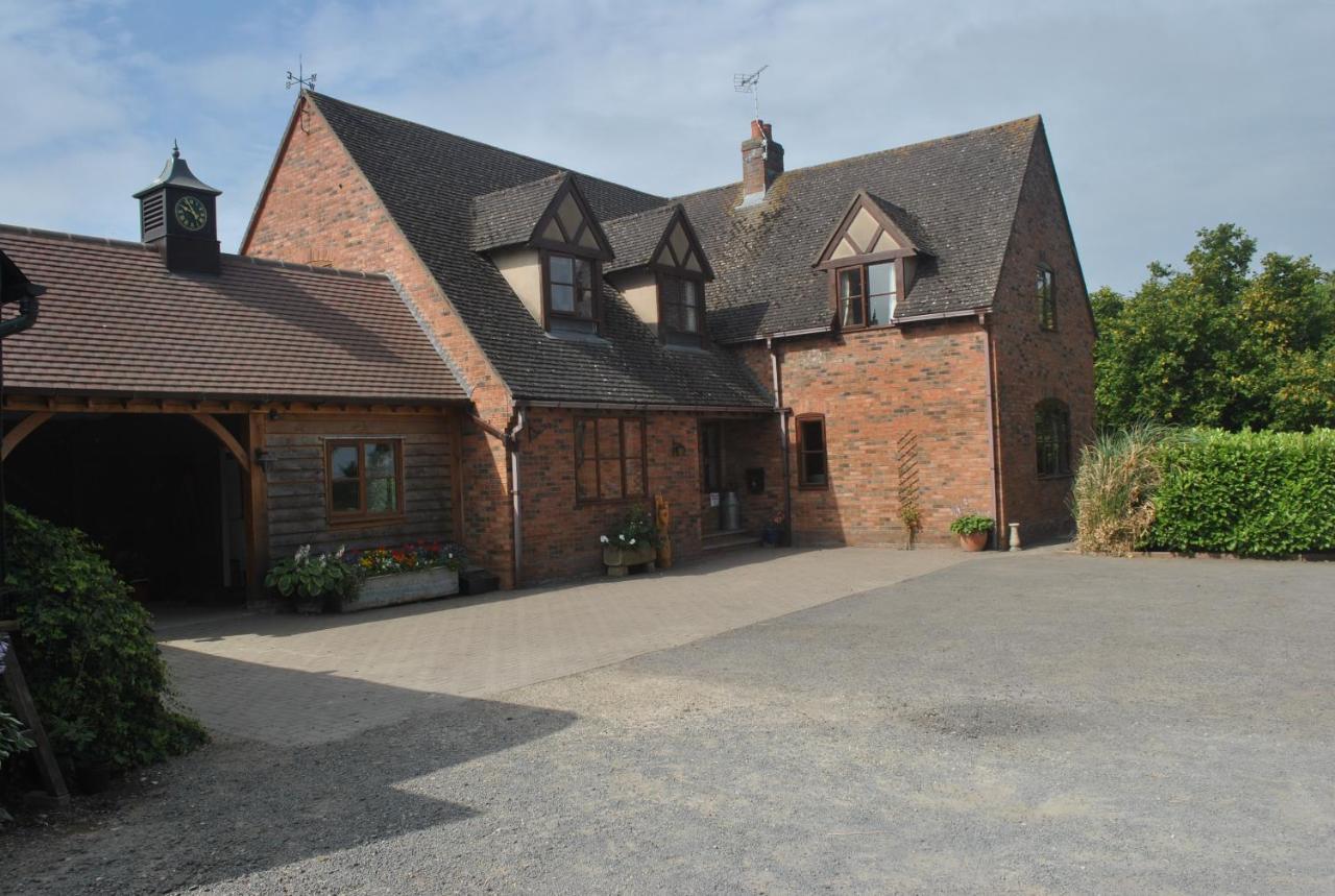 Вилла Elms Farm Alderton  Экстерьер фото